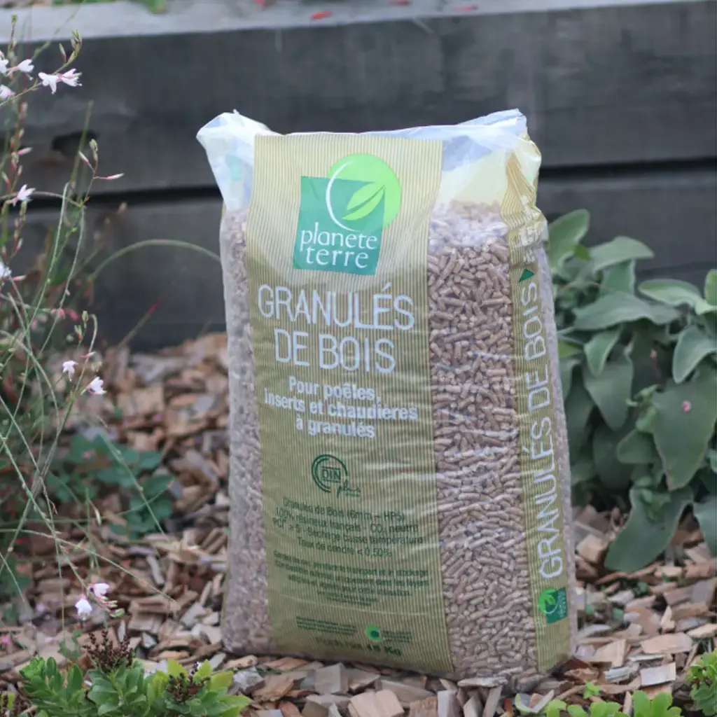Pellets granulés de bois DIN+ Planete Terre Océan - Sac de 15Kg